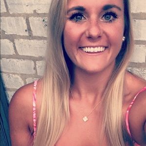 Meet your Posher, Ali